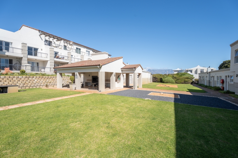 1 Bedroom Property for Sale in Royal Ascot Western Cape